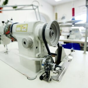 Machine for sewing